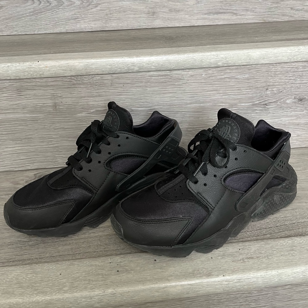 Nike Huarache worn once